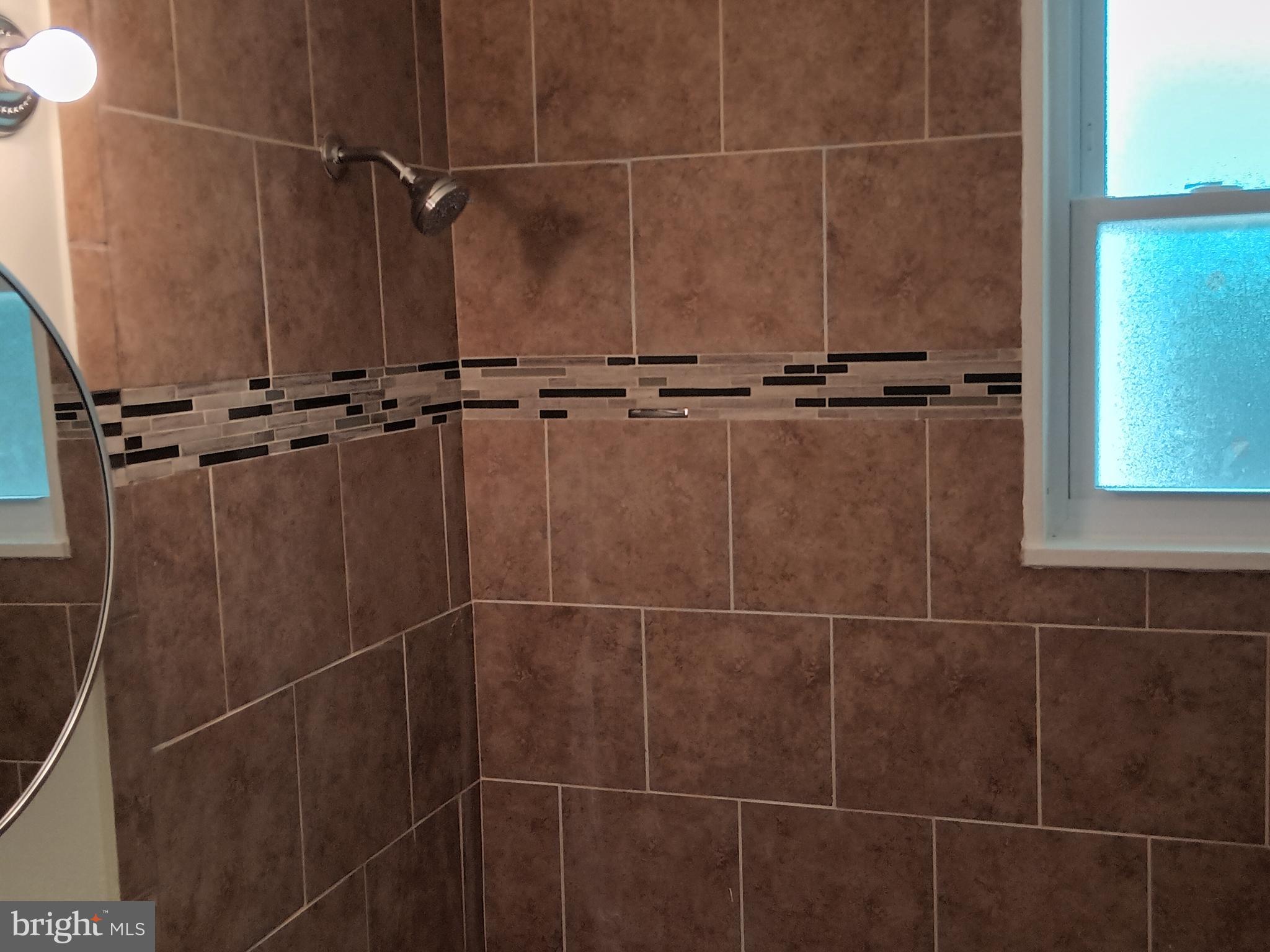 GLENARDEN WOODS - Residential