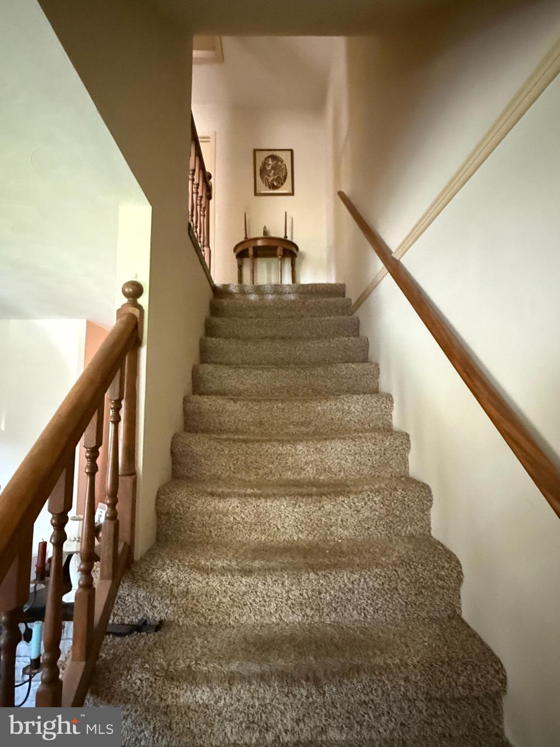 402 BABYLON COURT