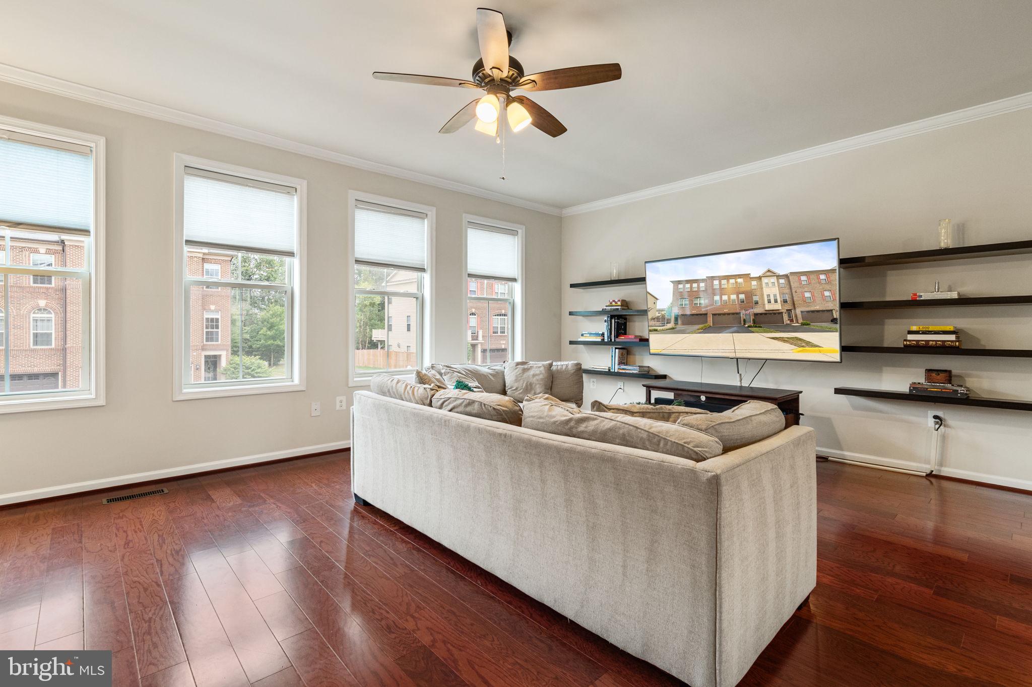 6654 BARTRAMS FOREST LANE