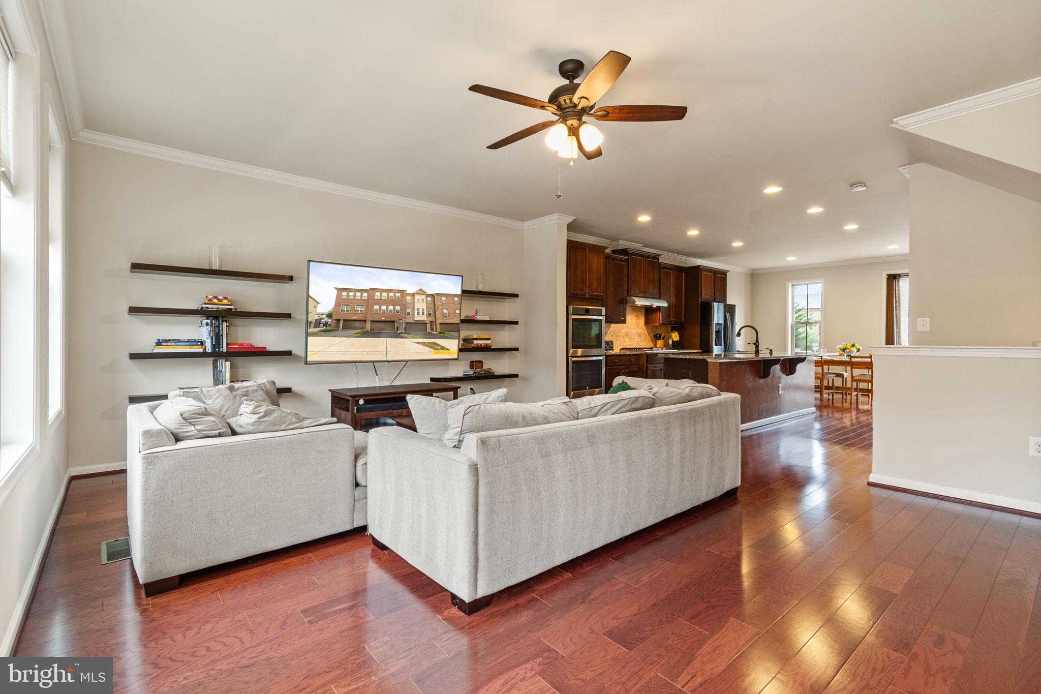 6654 BARTRAMS FOREST LANE