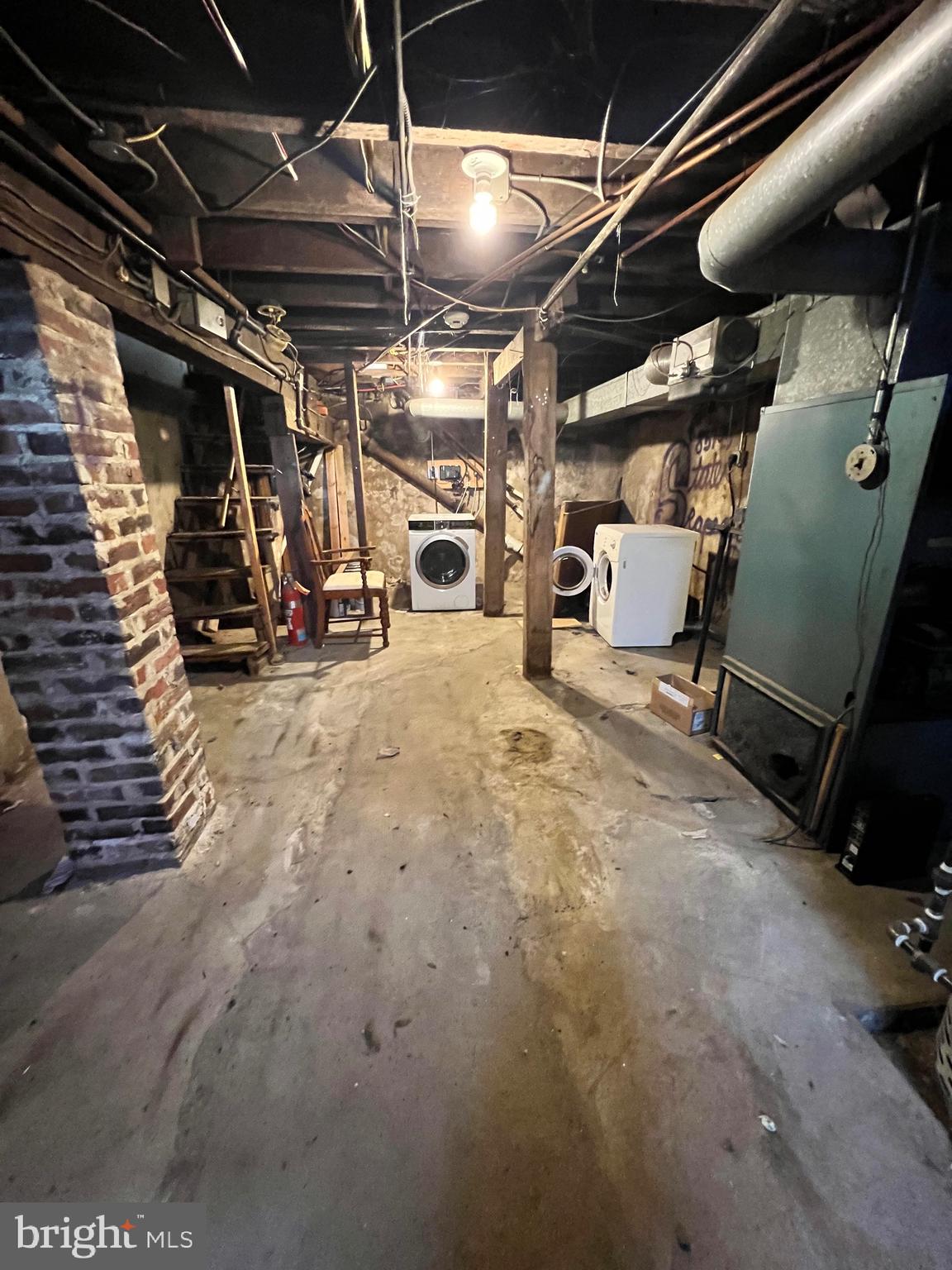 FITLER SQUARE - Residential Lease