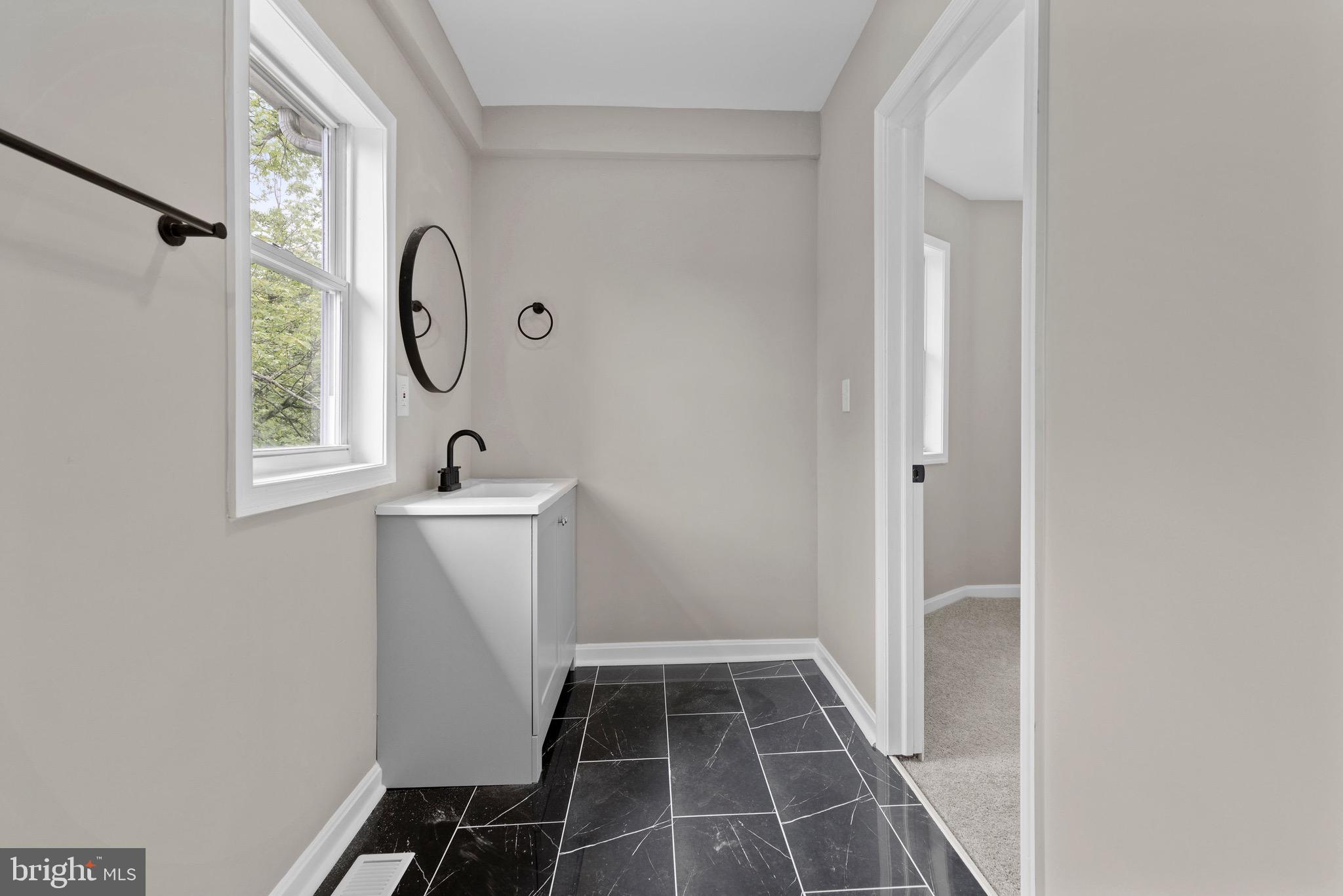 OVERLEA - Residential