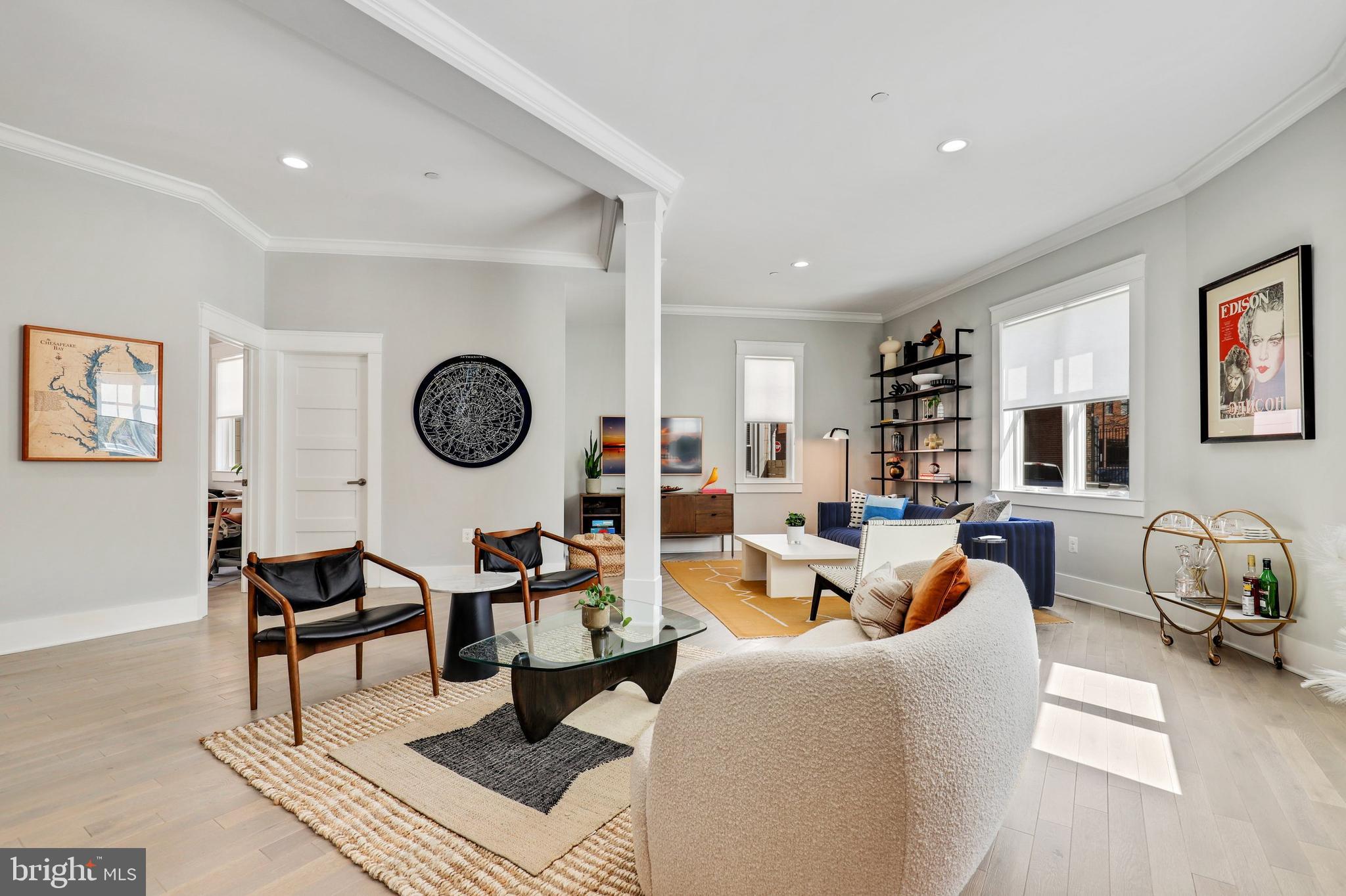 MURRAY HILL - Residential