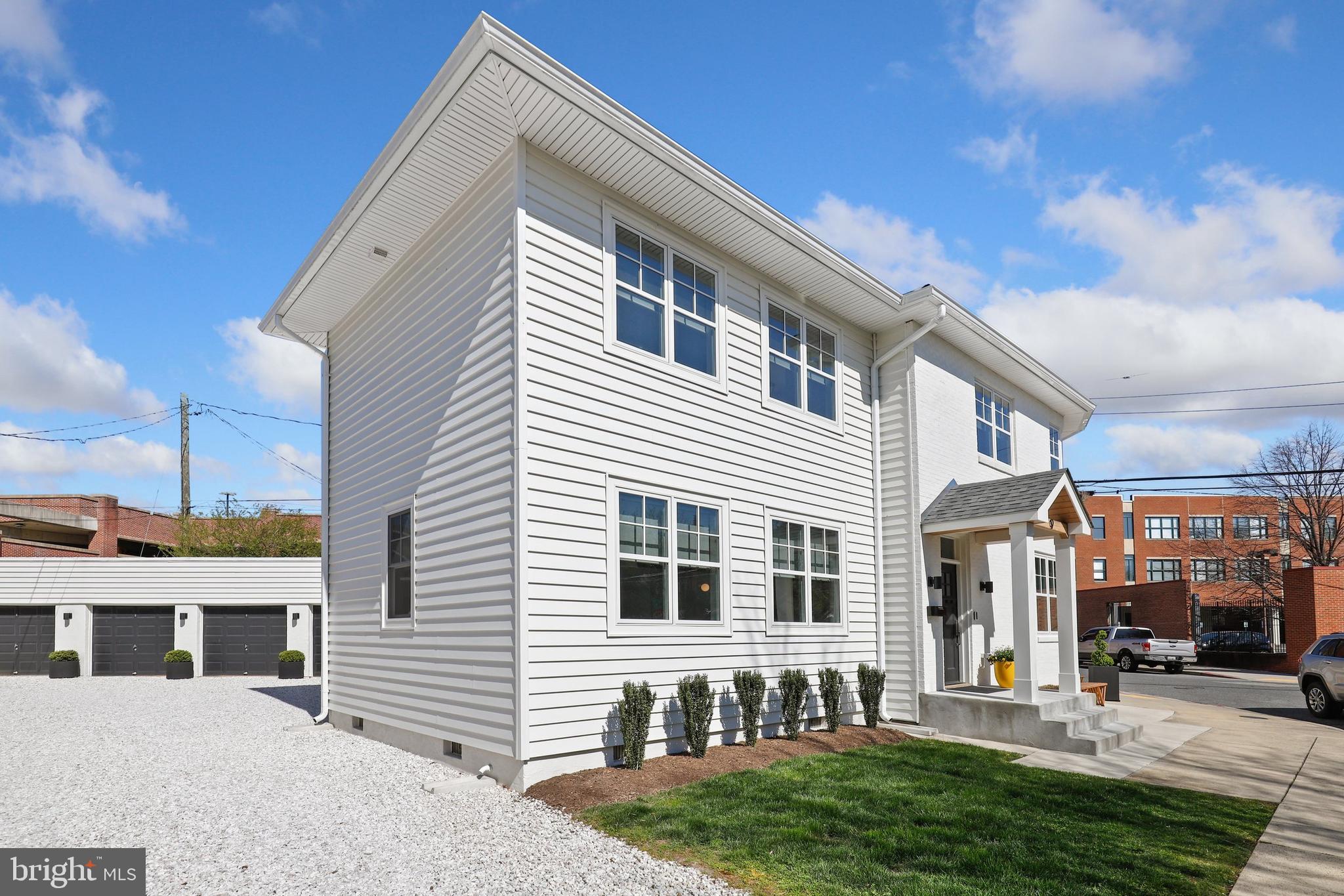 MURRAY HILL - Residential