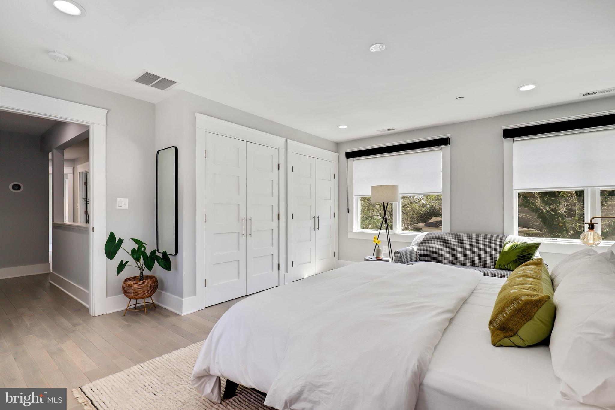 MURRAY HILL - Residential