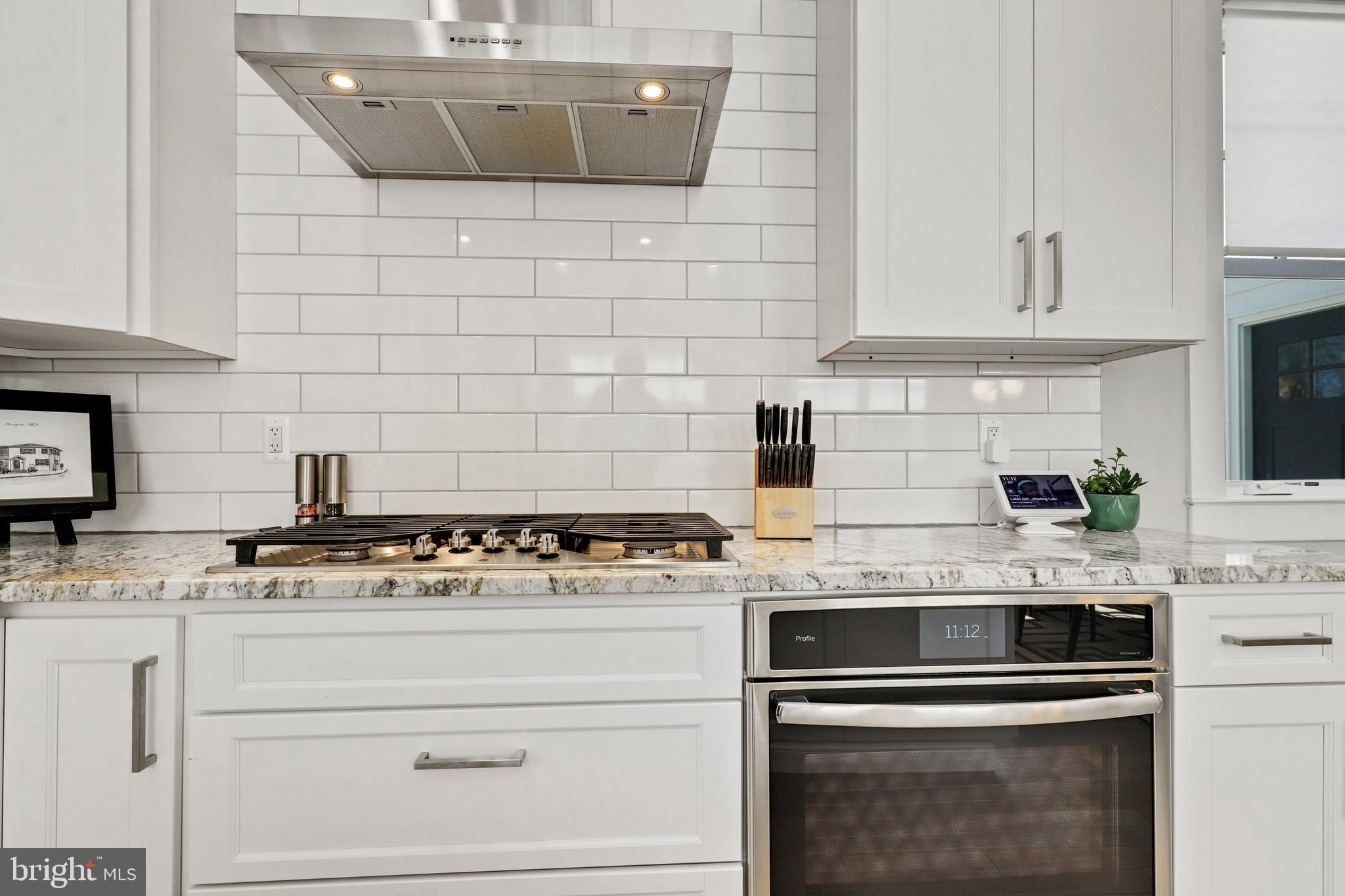 MURRAY HILL - Residential