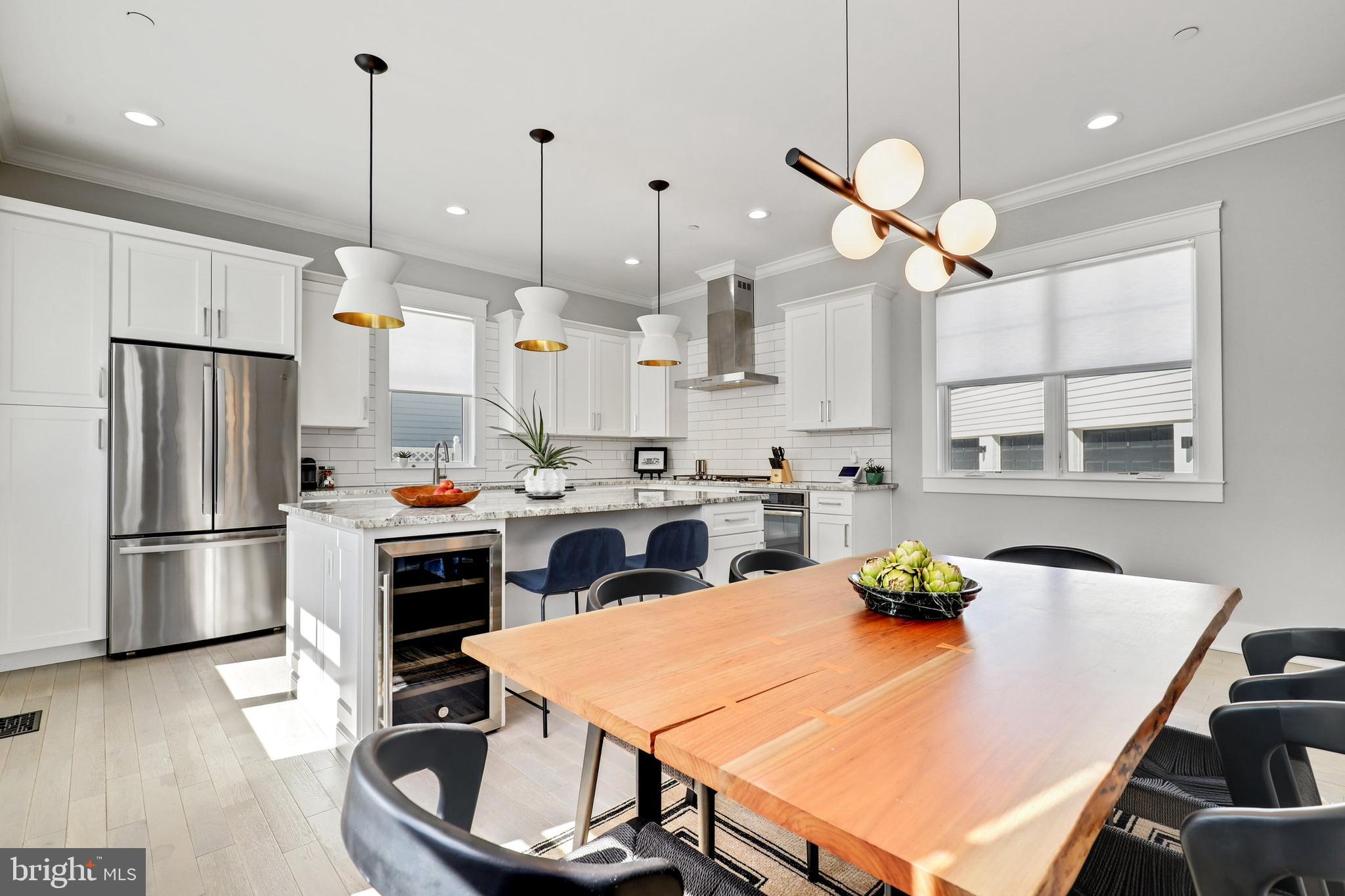 MURRAY HILL - Residential