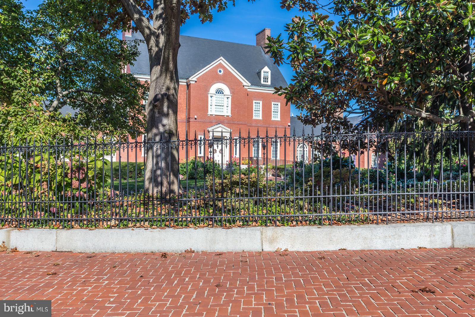 MURRAY HILL - Residential