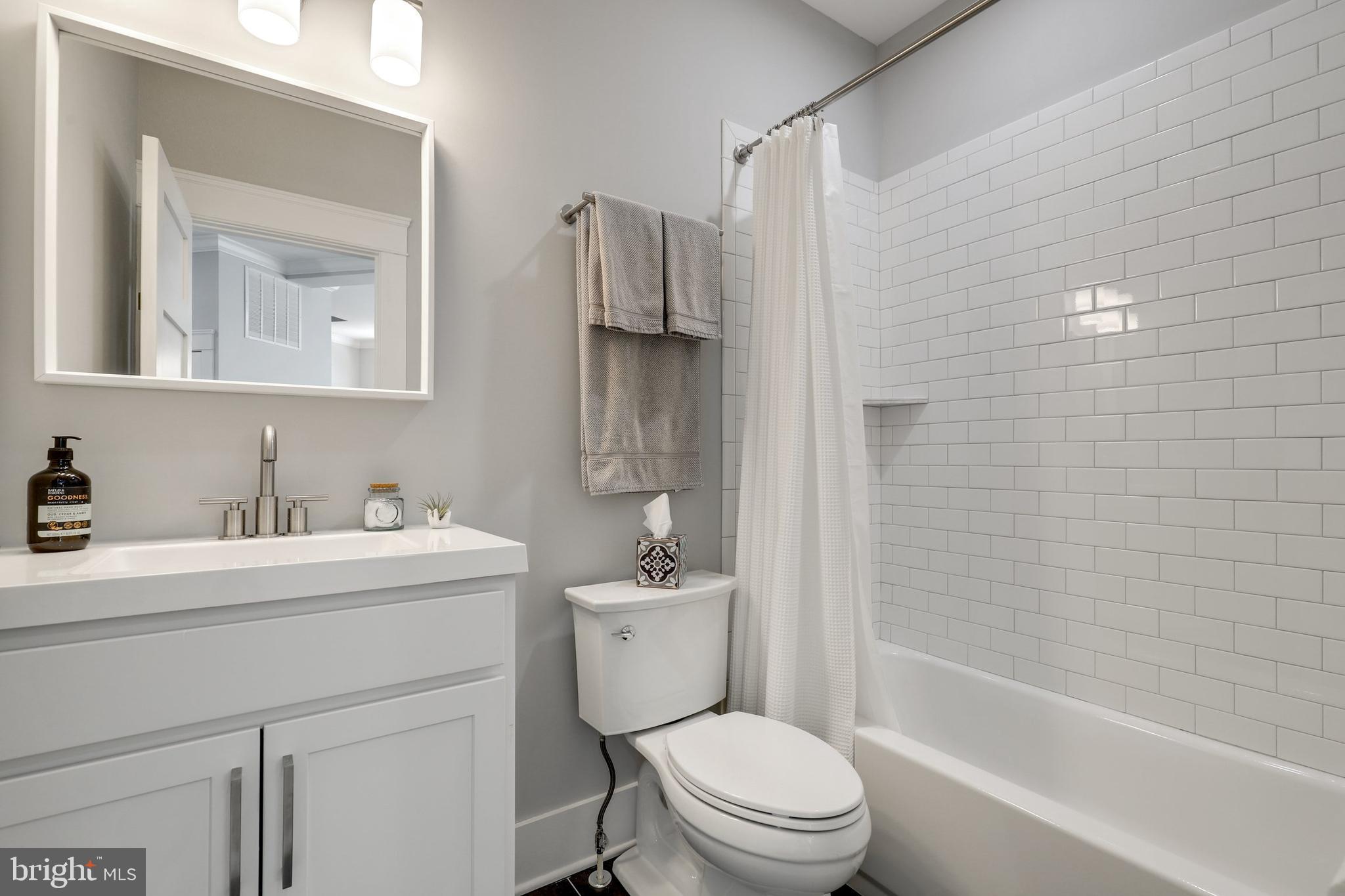 MURRAY HILL - Residential