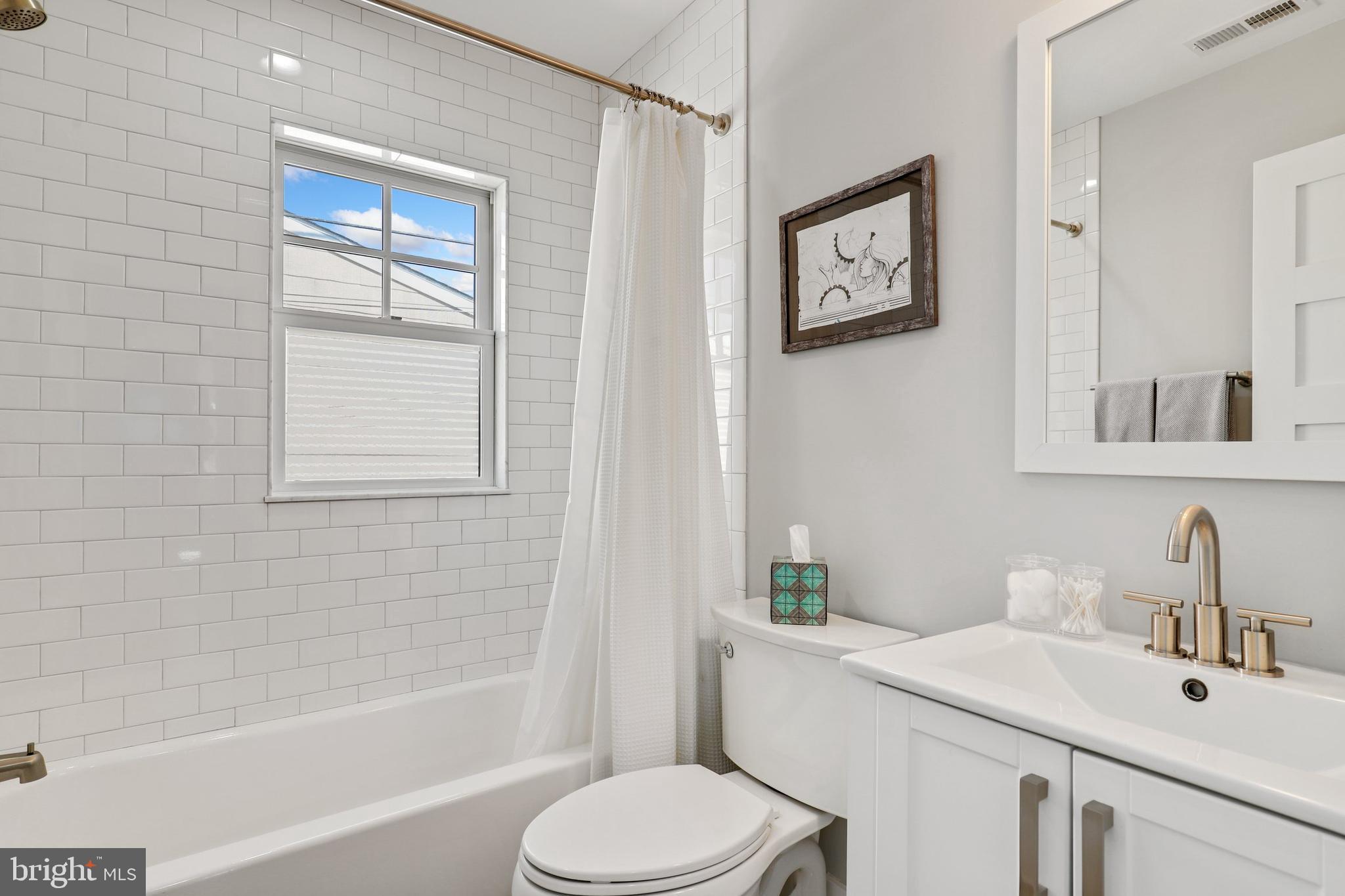 MURRAY HILL - Residential