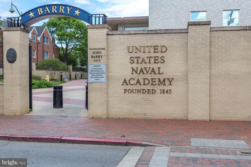 MURRAY HILL - Residential