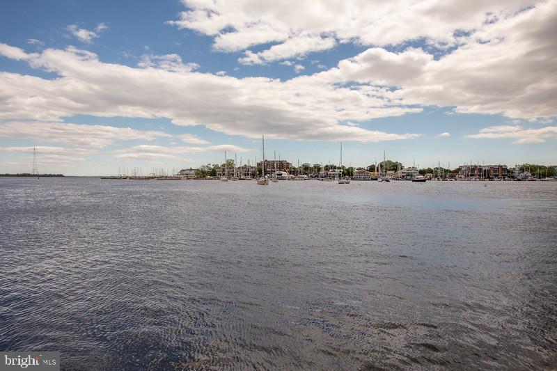 MURRAY HILL - Residential