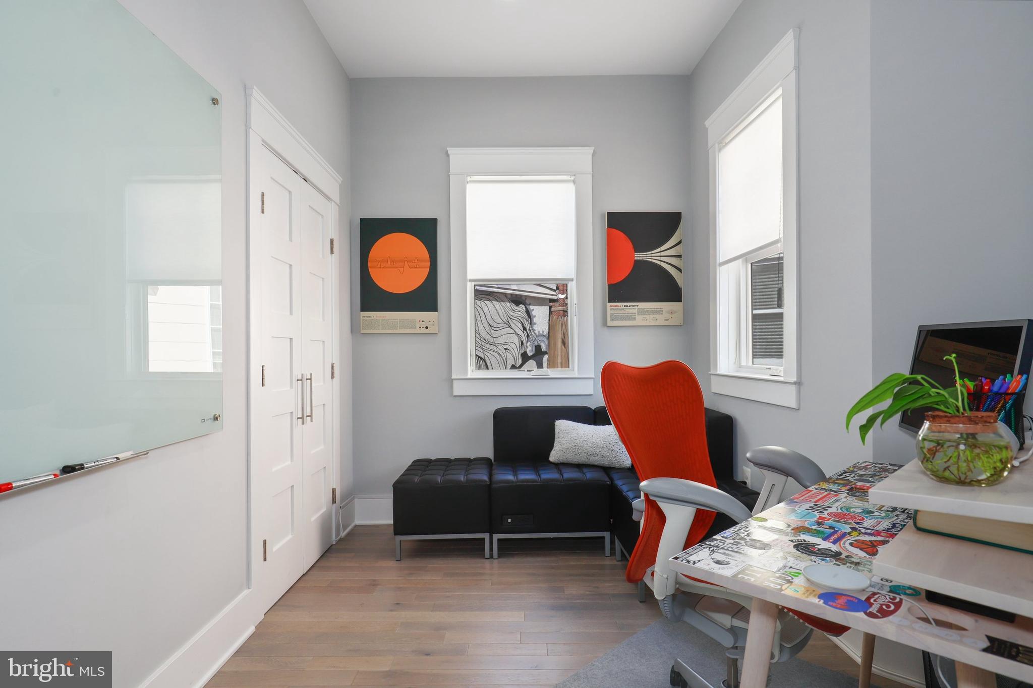 MURRAY HILL - Residential