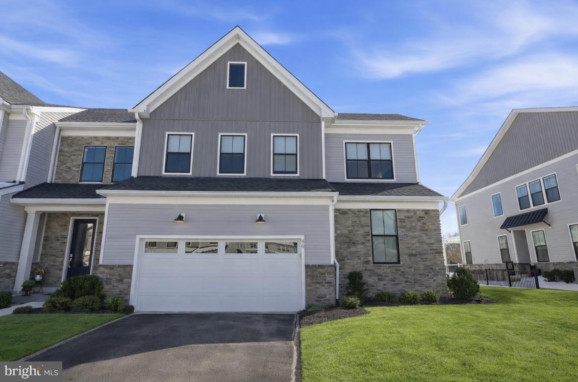 DOYLESTOWN WALK - Residential