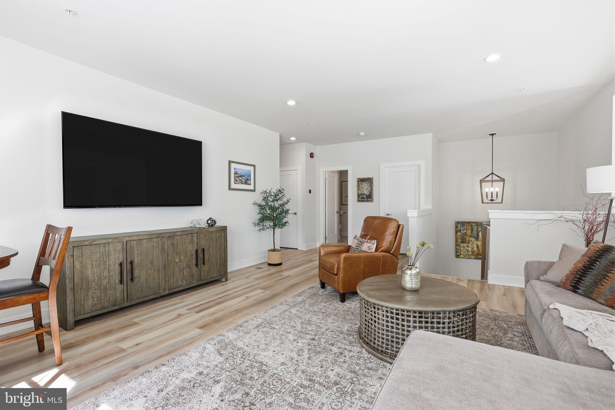 DOYLESTOWN WALK - Residential