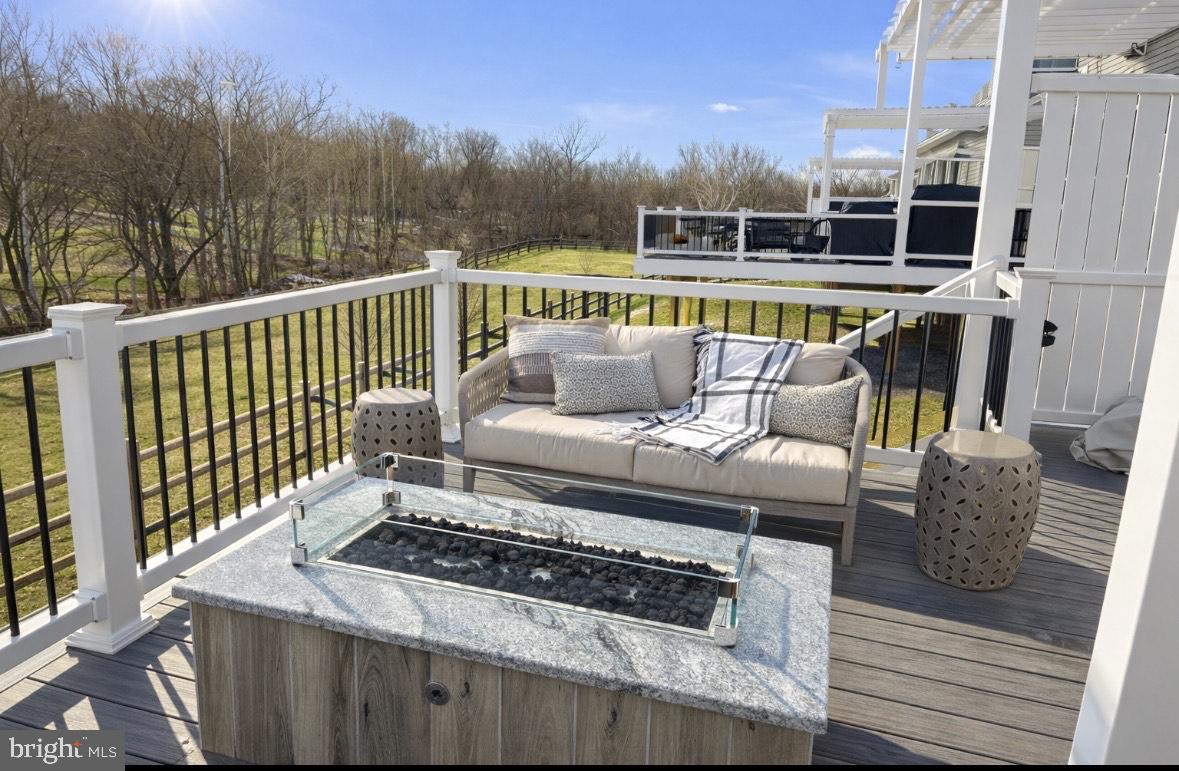 DOYLESTOWN WALK - Residential