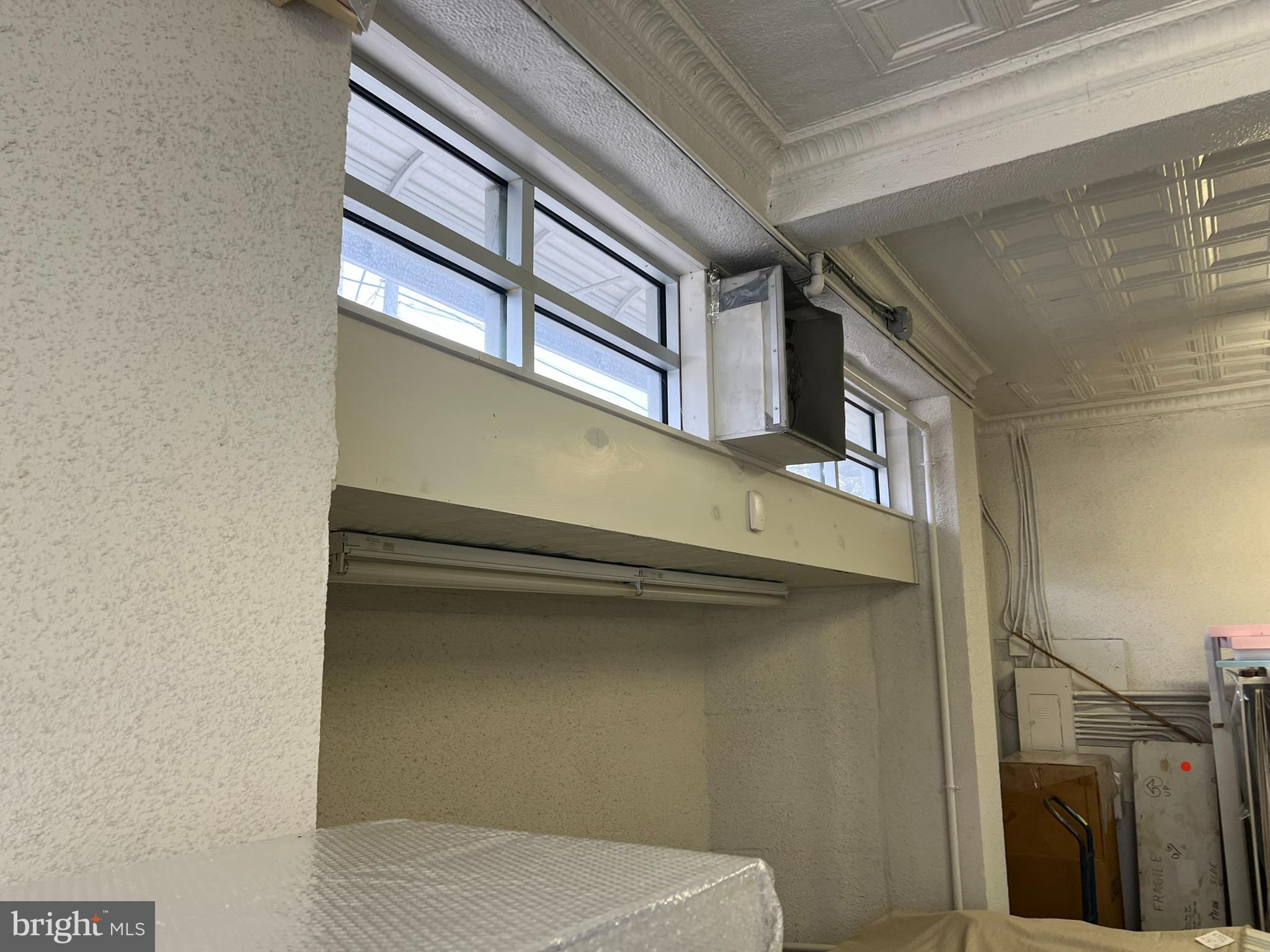 4118 QUEENSBURY ROAD