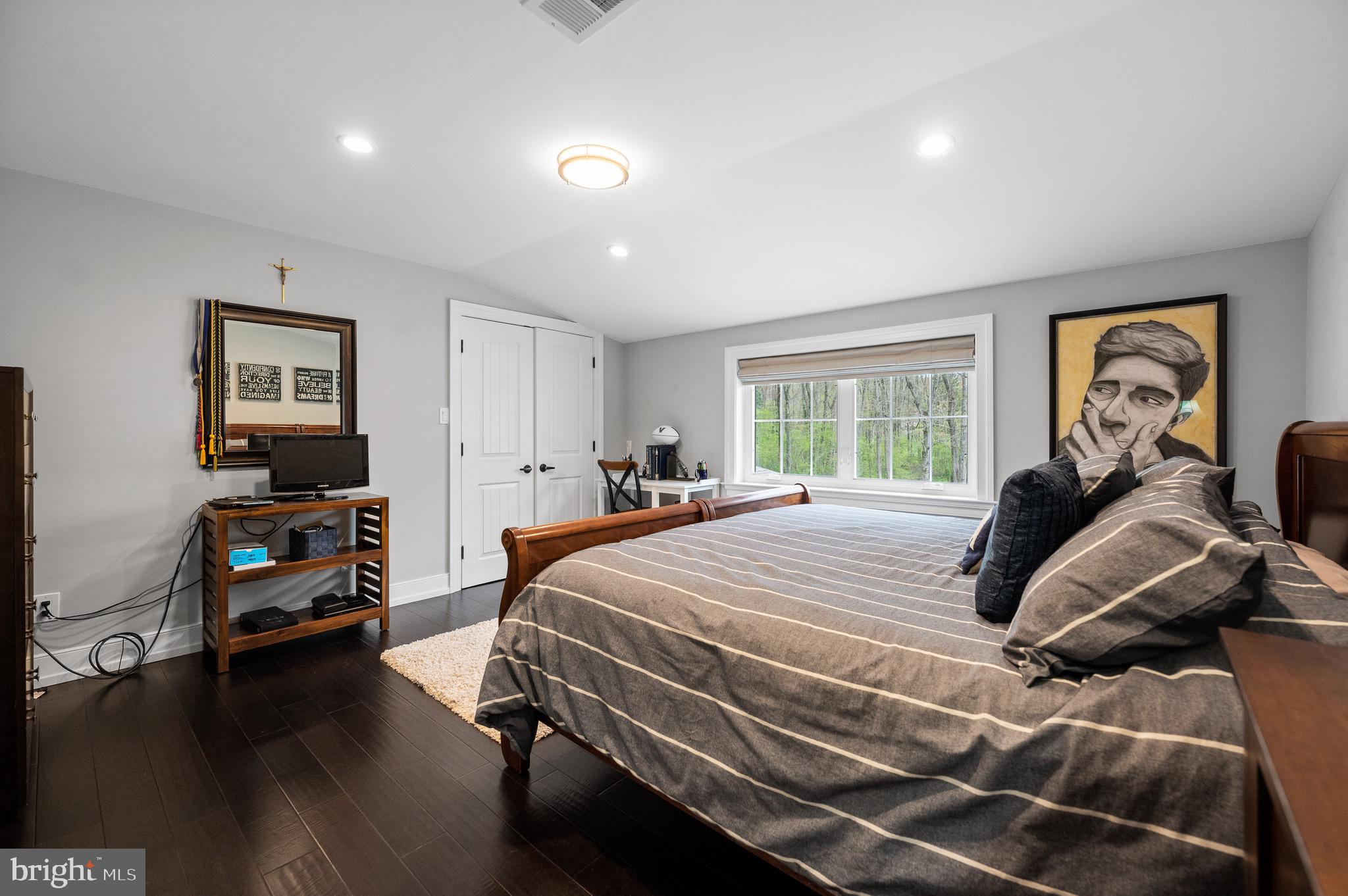 RADNOR HUNT - Residential