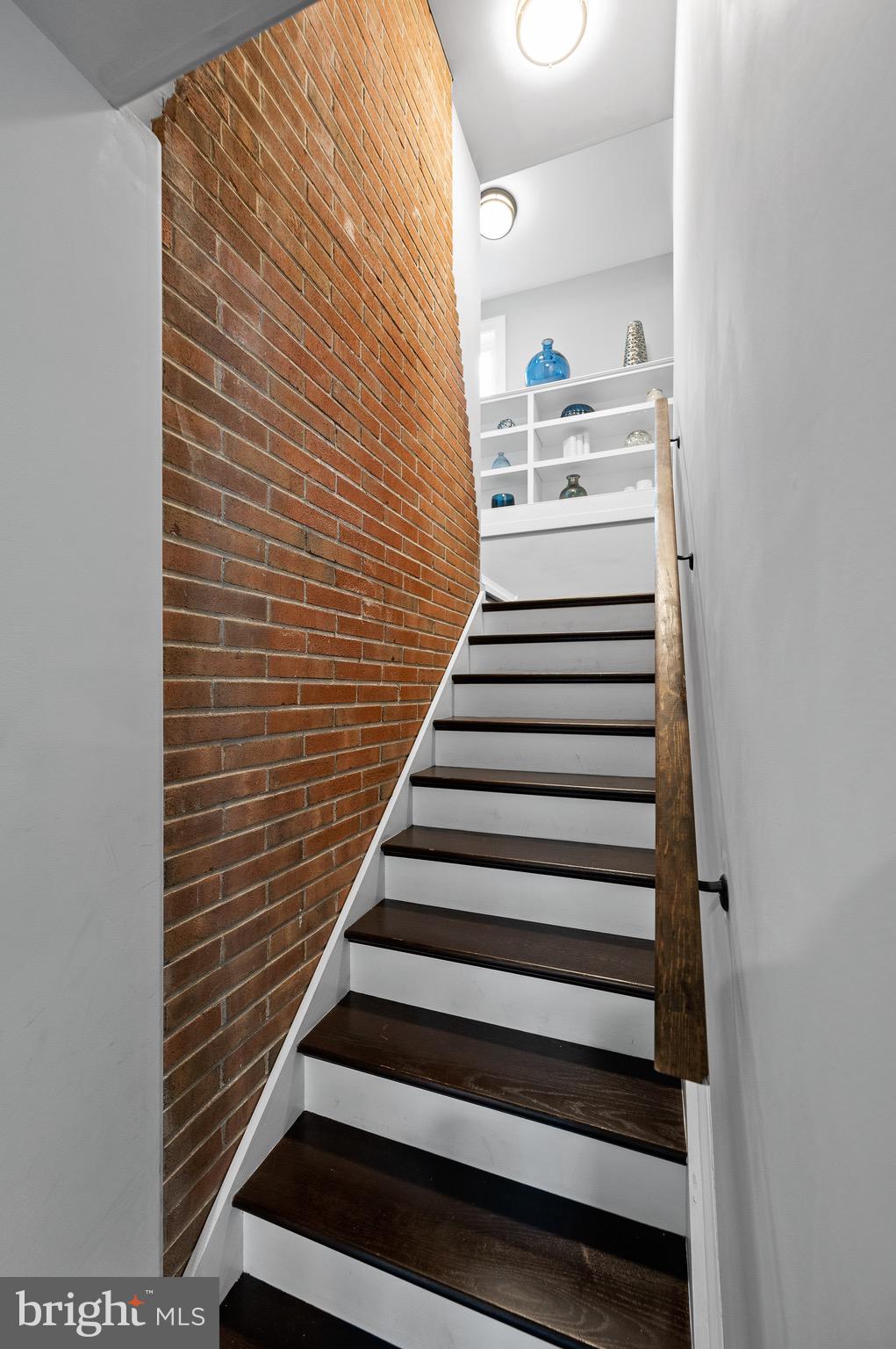 RADNOR HUNT - Residential