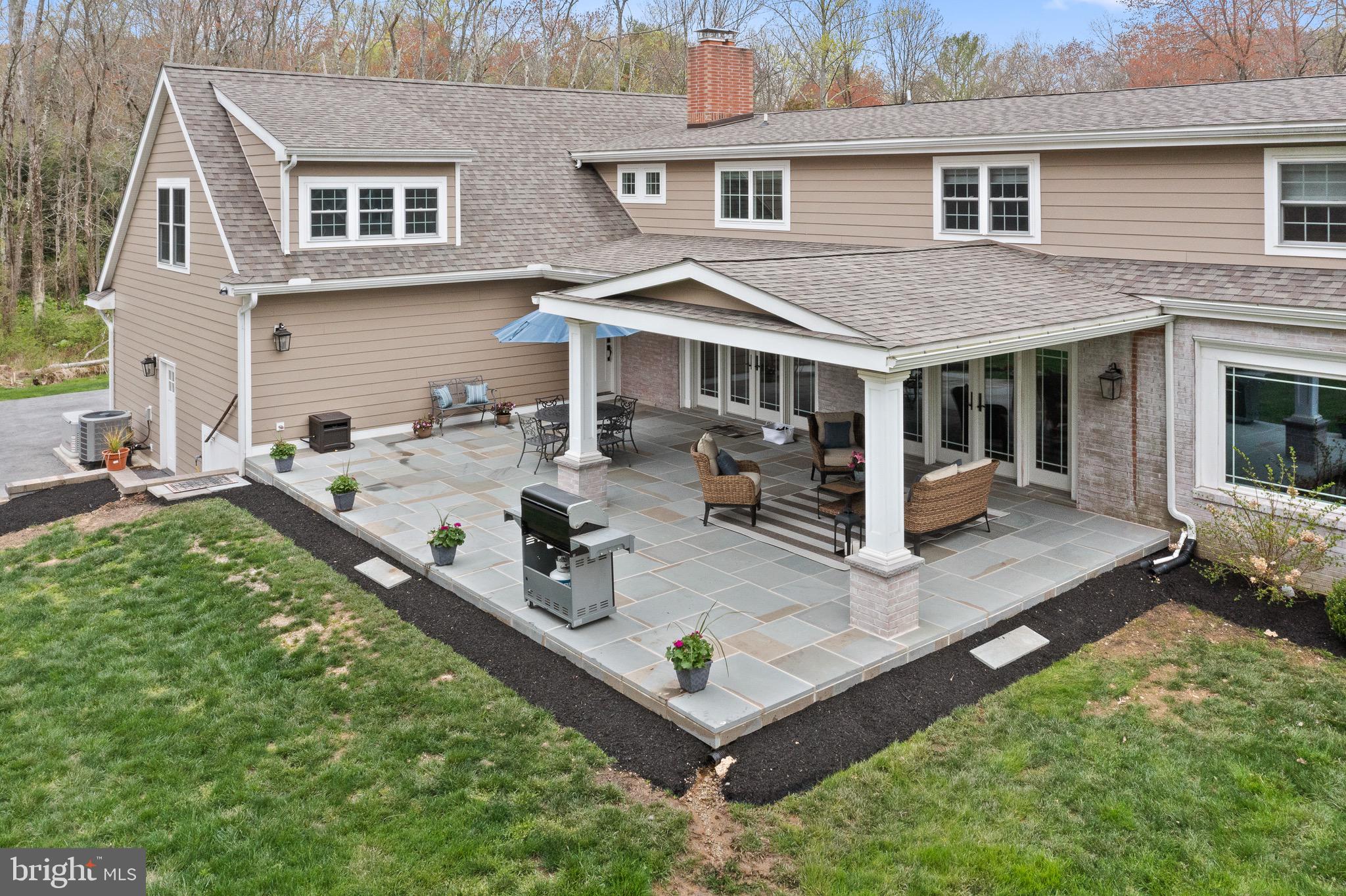 RADNOR HUNT - Residential