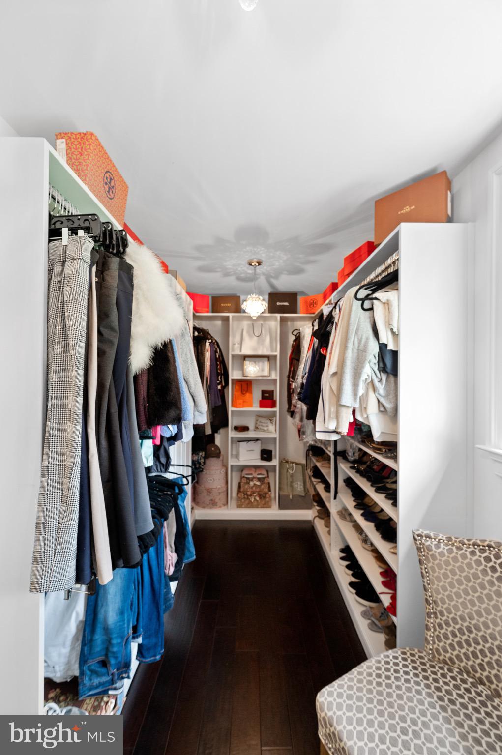 RADNOR HUNT - Residential