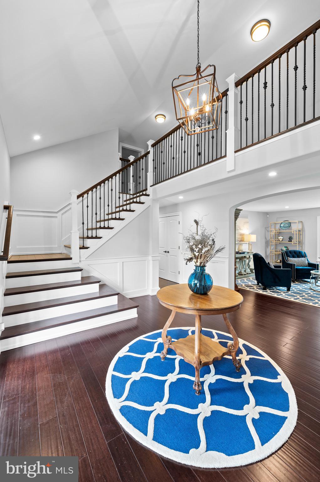 RADNOR HUNT - Residential