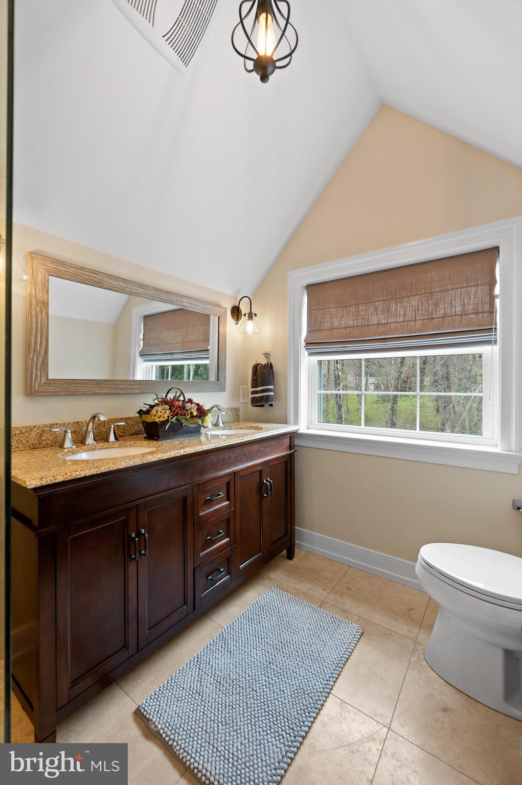 RADNOR HUNT - Residential