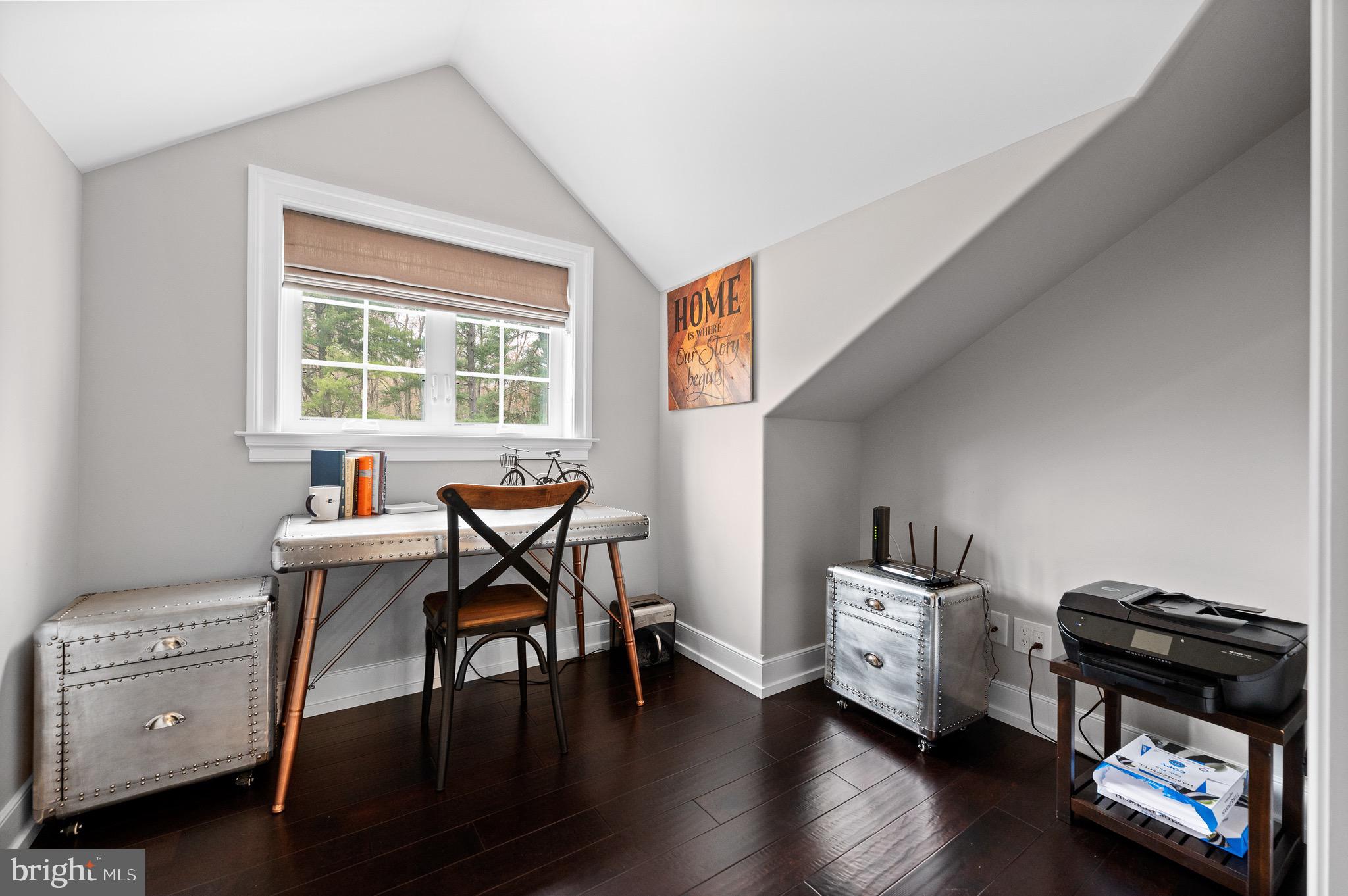 RADNOR HUNT - Residential