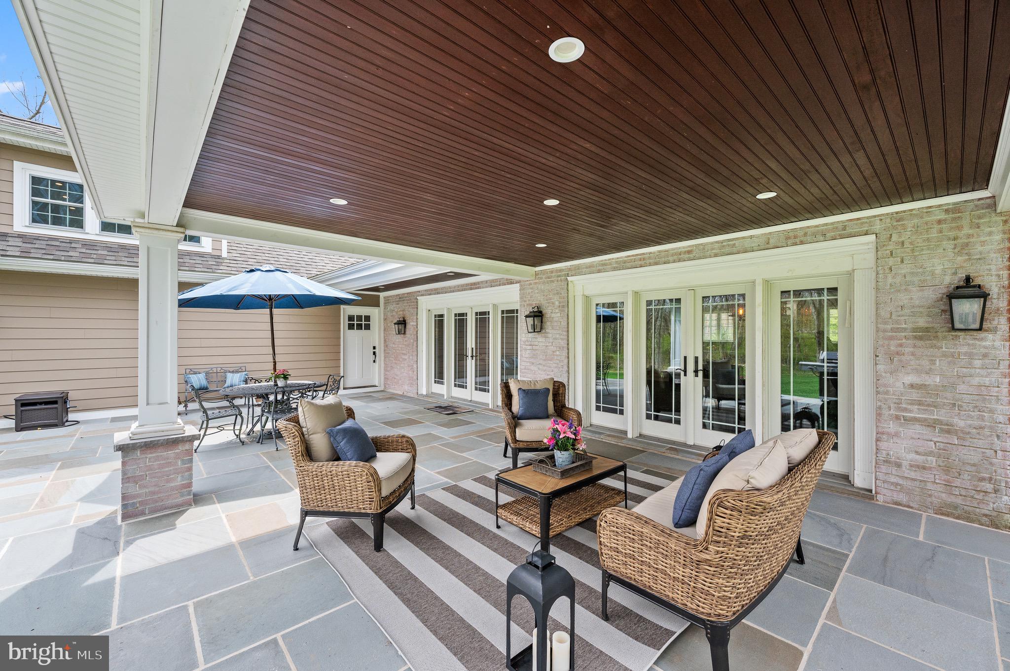 RADNOR HUNT - Residential