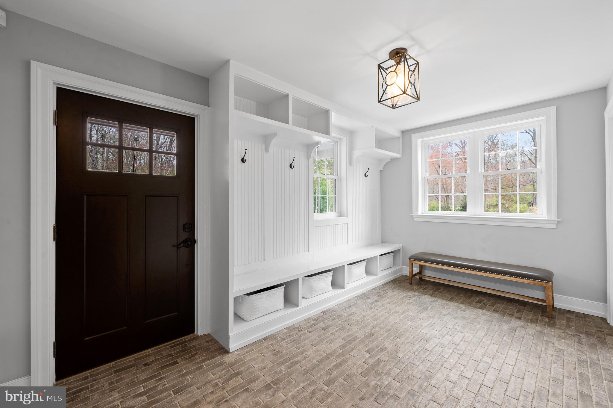 RADNOR HUNT - Residential