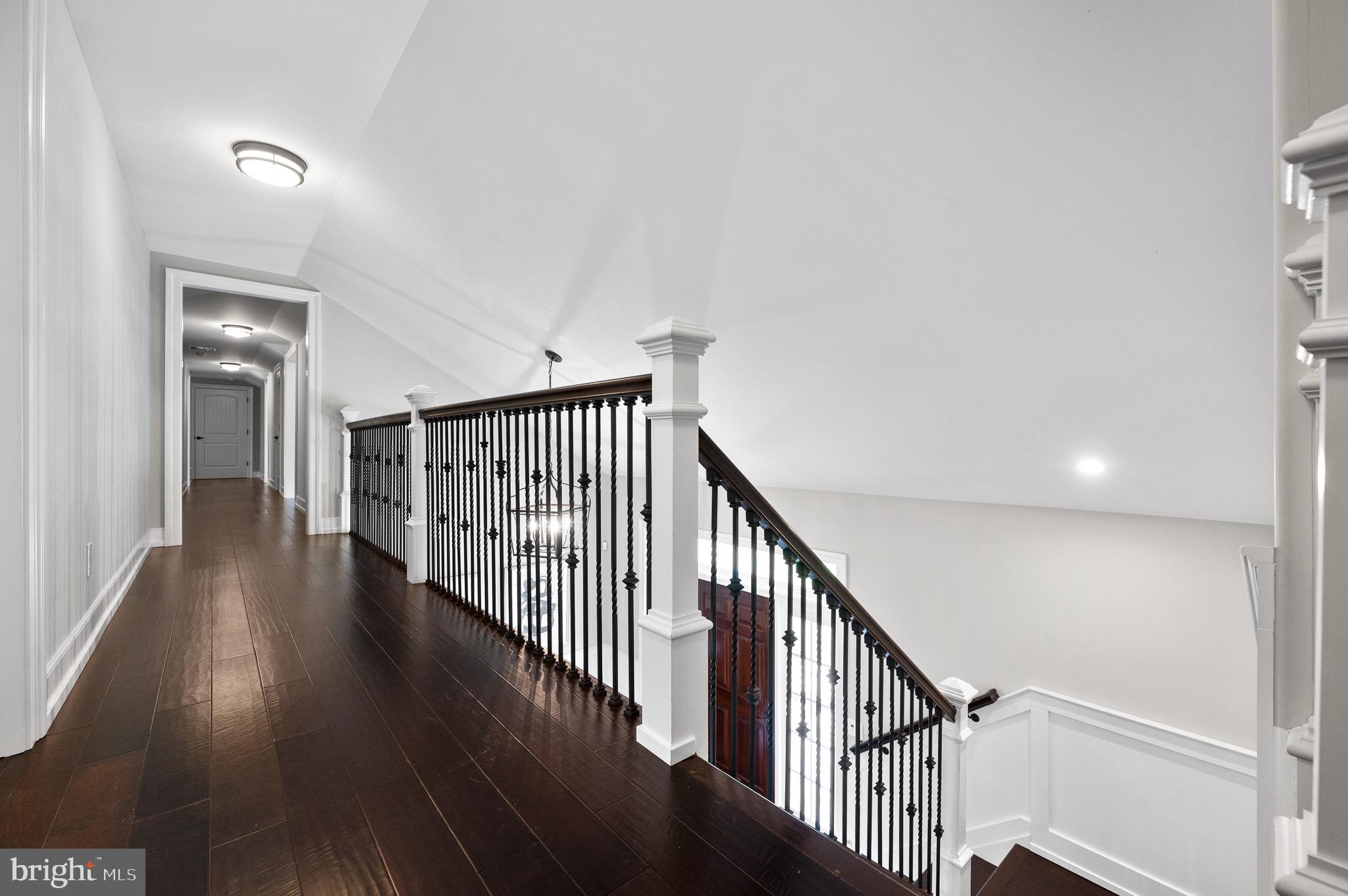 RADNOR HUNT - Residential