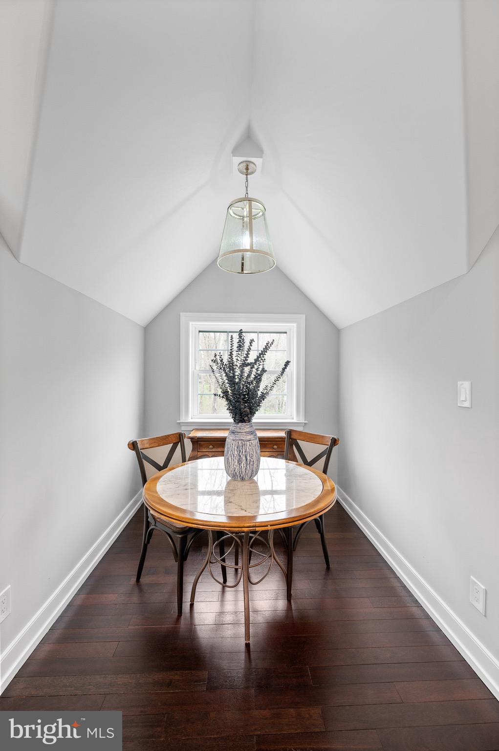 RADNOR HUNT - Residential