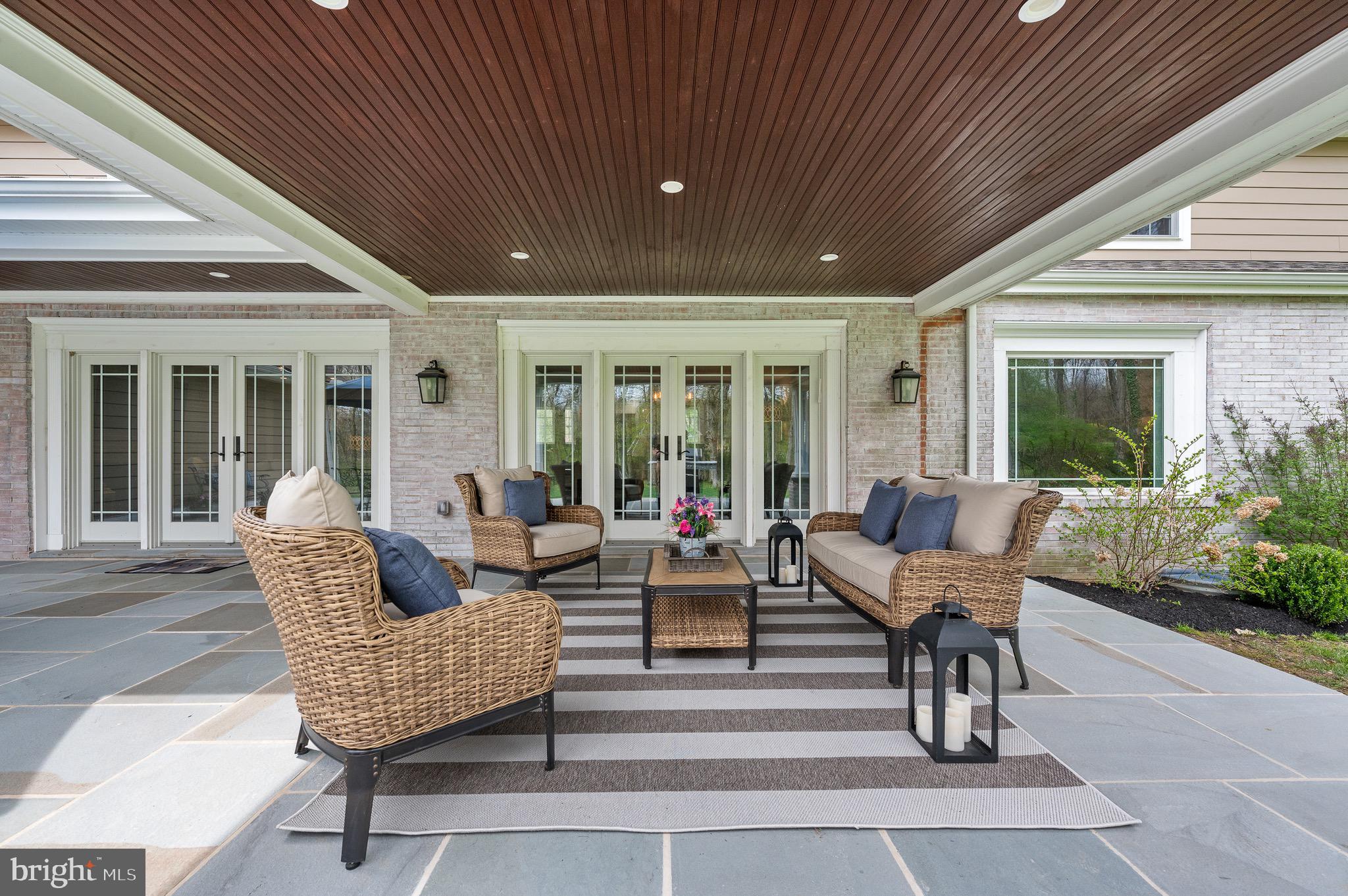 RADNOR HUNT - Residential