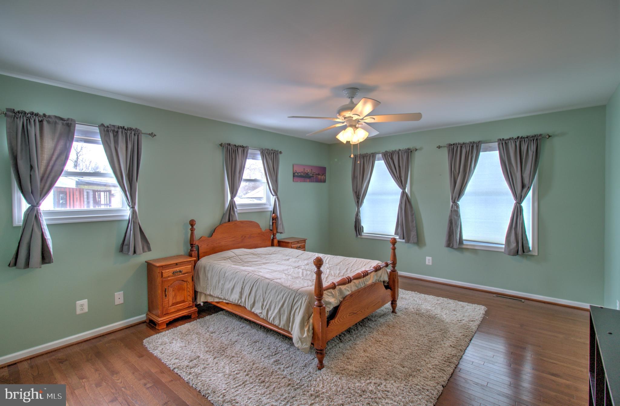 BRIGHT OAKS - Residential