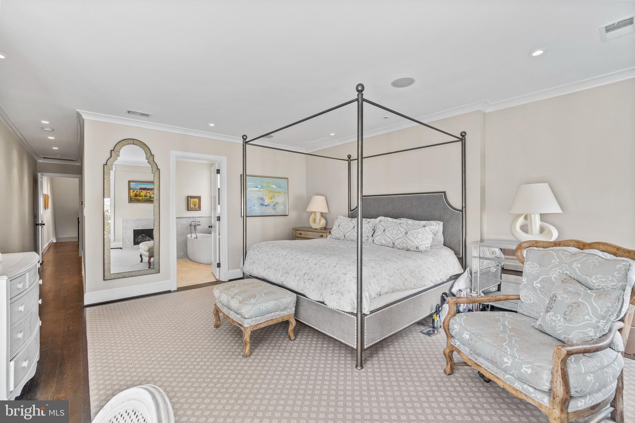 GEORGETOWN - Residential