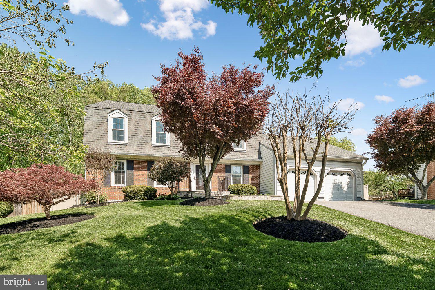 1932 OLIVINE COURT