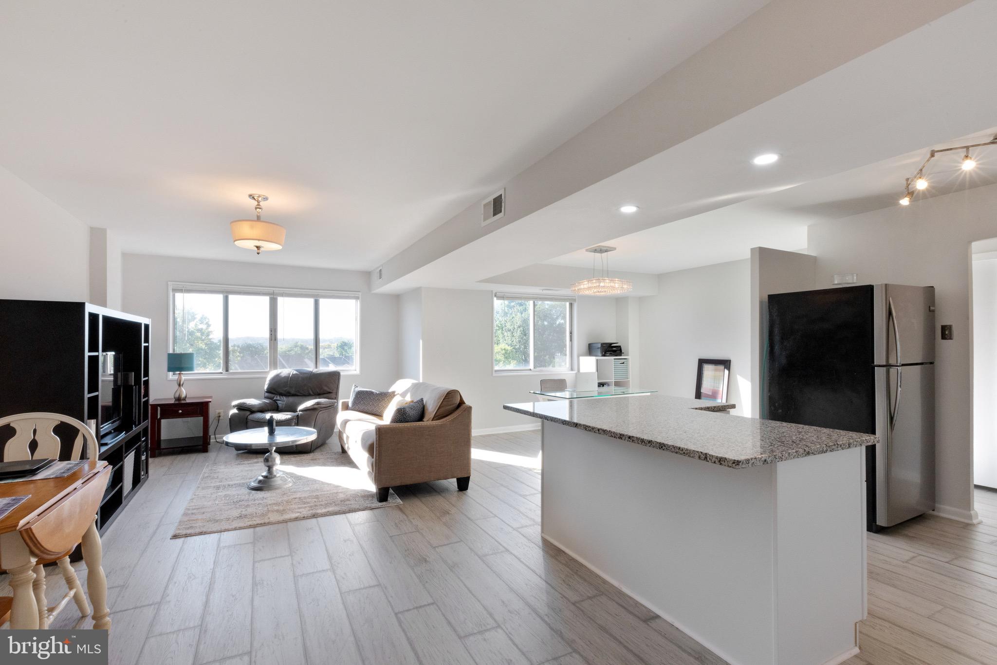 PAVILION ON THE PARK - Residential