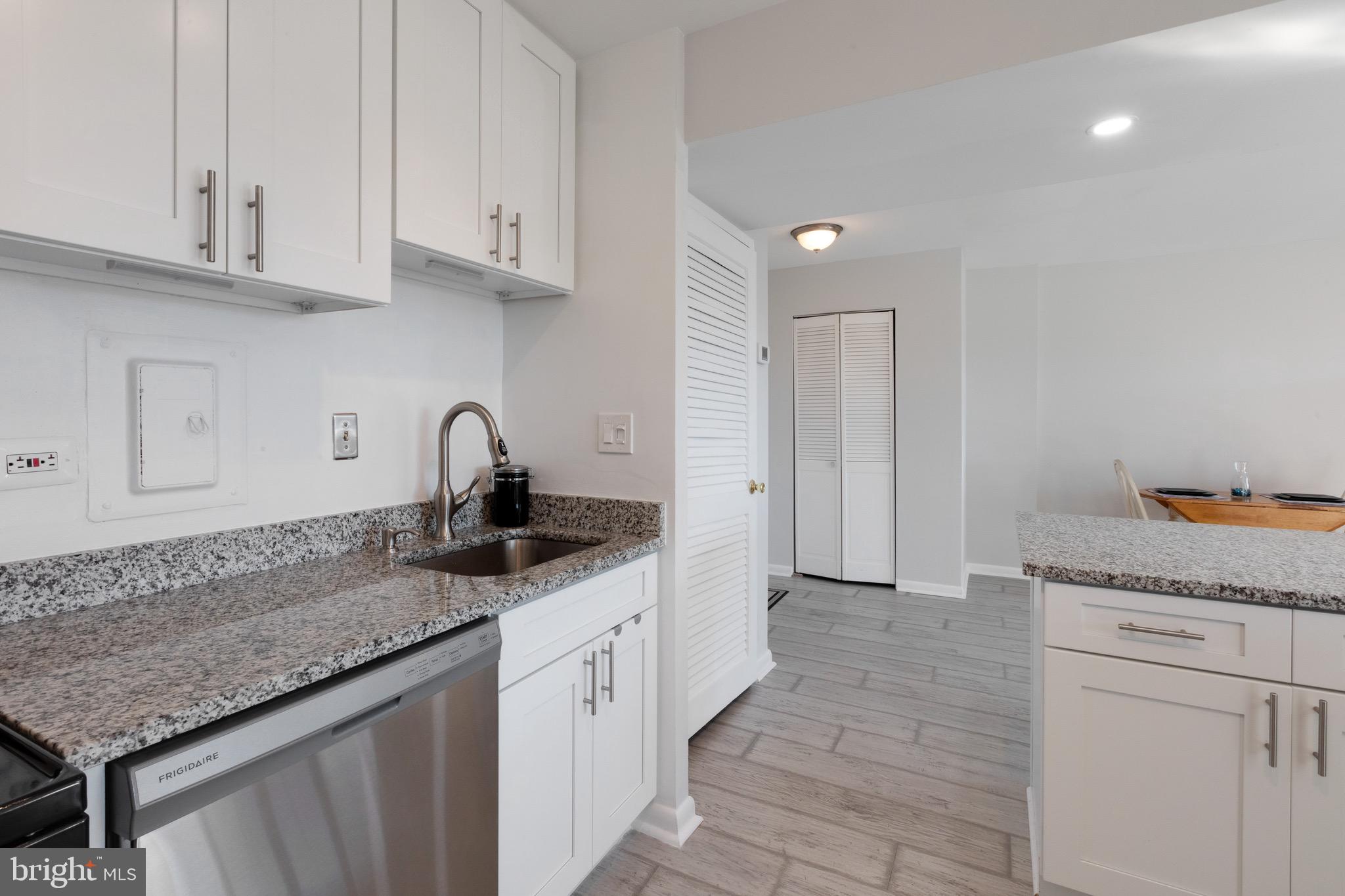 PAVILION ON THE PARK - Residential