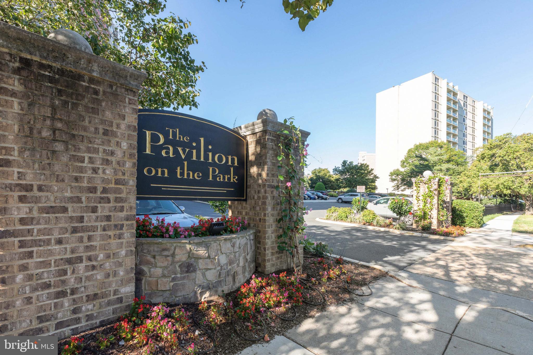 PAVILION ON THE PARK - Residential