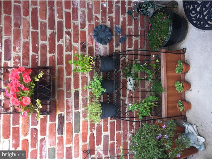 CHATHAM VIL OF TOW - Residential Lease