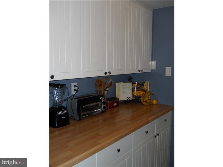 CHATHAM VIL OF TOW - Residential Lease