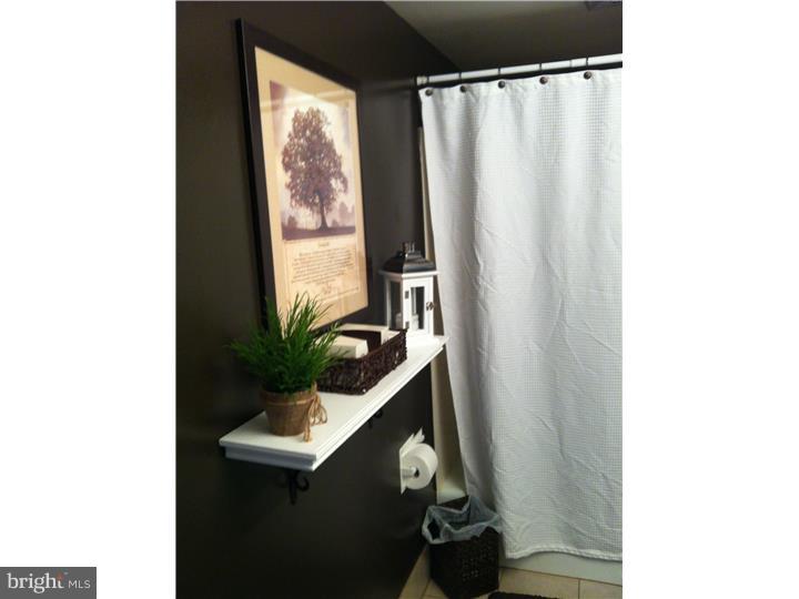 CHATHAM VIL OF TOW - Residential Lease