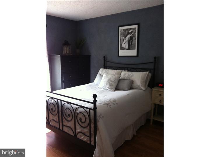 CHATHAM VIL OF TOW - Residential Lease