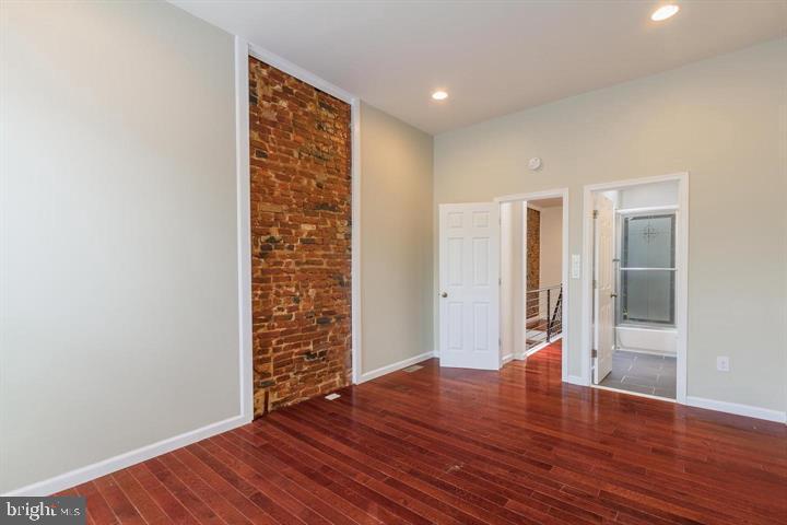 BUTCHERS HILL - Residential Lease