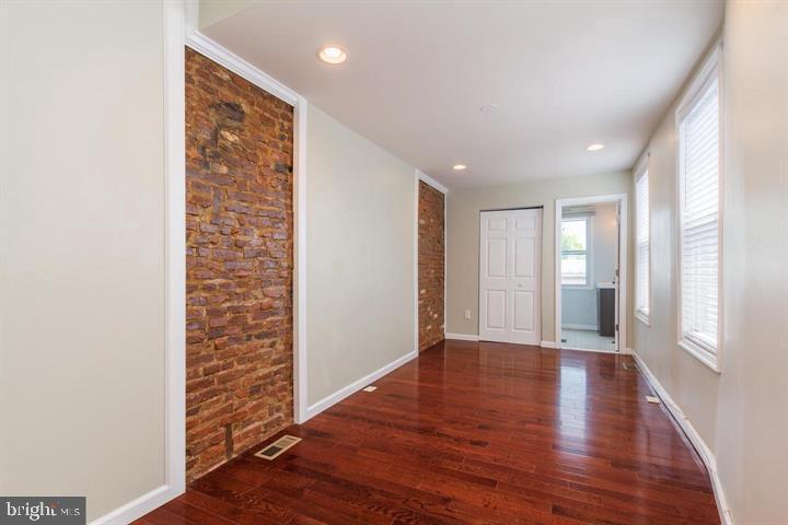 BUTCHERS HILL - Residential Lease