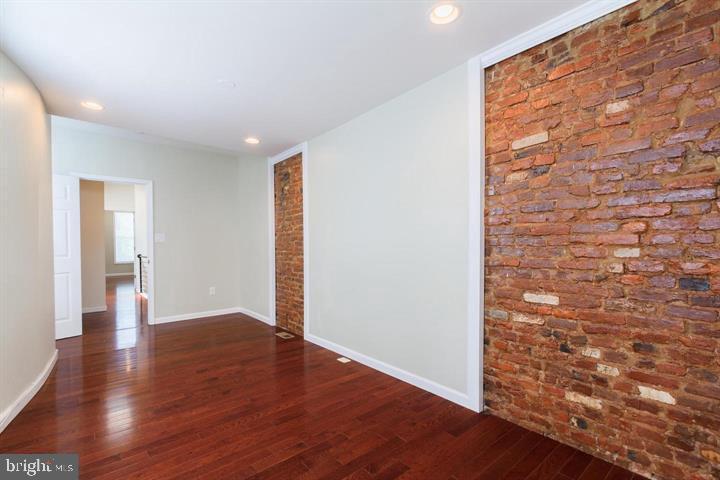 BUTCHERS HILL - Residential Lease