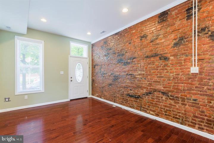 BUTCHERS HILL - Residential Lease