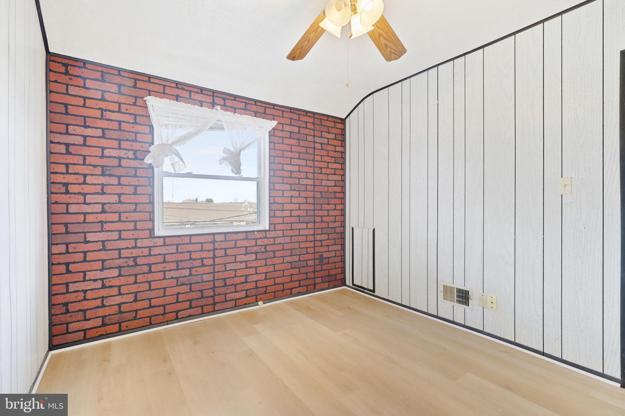 DUNDALK - Residential Lease