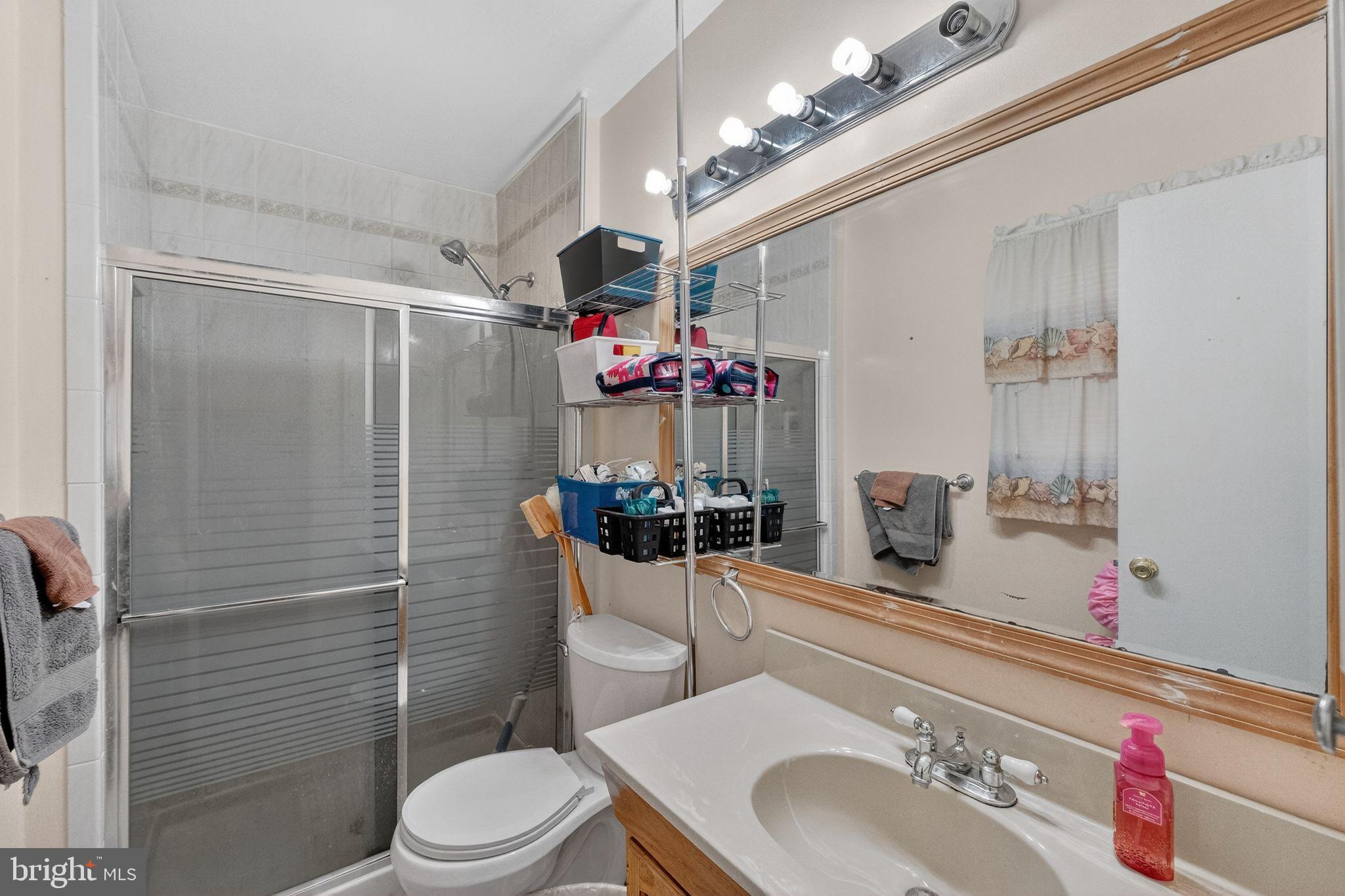 WHITEHALL - Residential