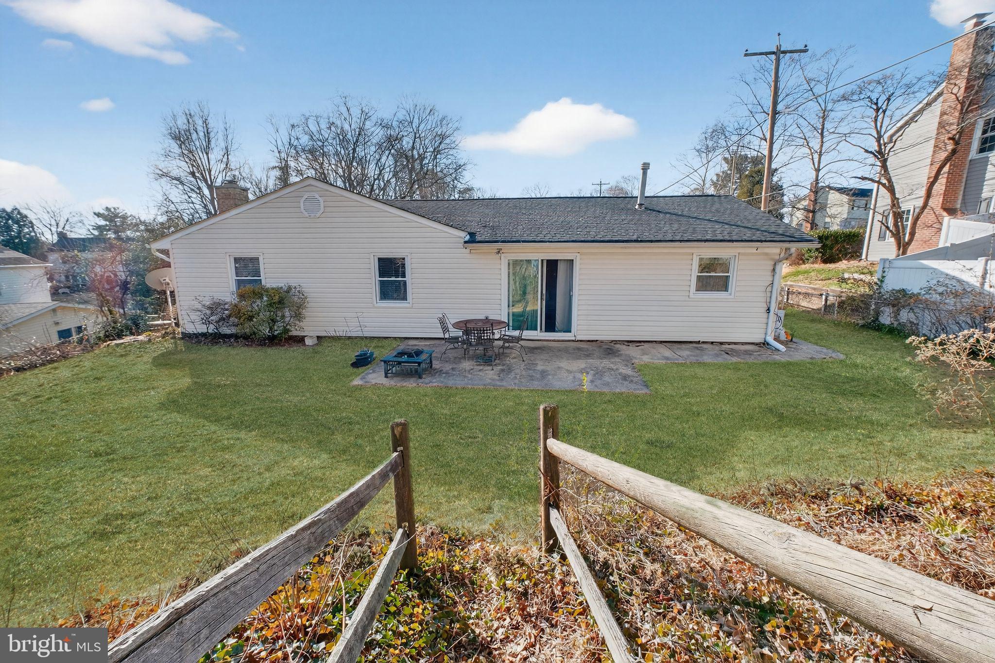 WHITEHALL - Residential